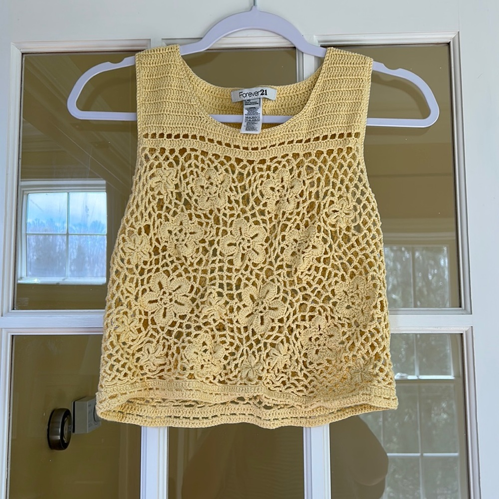 Crochet crop top